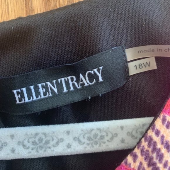 Ellen Tracy Plaid Keyhole Back Shift Dress - Picture 6 of 6